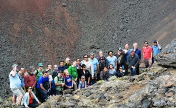 el grupo se tomo una foto general en el crater morada del diablo copia e